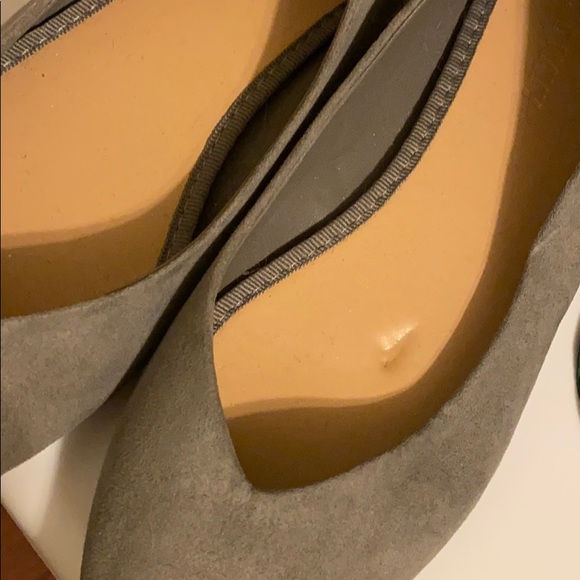 Gray flats size 6 - Picture 3 of 3